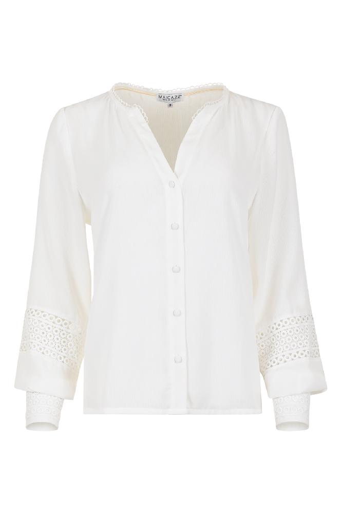 Ontdek onze stijlvolle Kastre blouse met prachtige kantverwerking in de mouwen, een perfecte mix van elegantie en verfijning. Het delicate kantwerk voegt een vleugje romantiek toe aan deze chique blouse, terwijl de mouwen een opvallend detail bieden. Laat je zelfverzekerdheid stralen met deze prachtige blouse!

Materialen: 100% Polyester